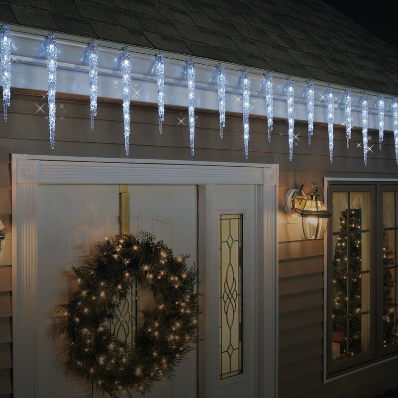 Ge Twinkling Icicle ^ Lights
