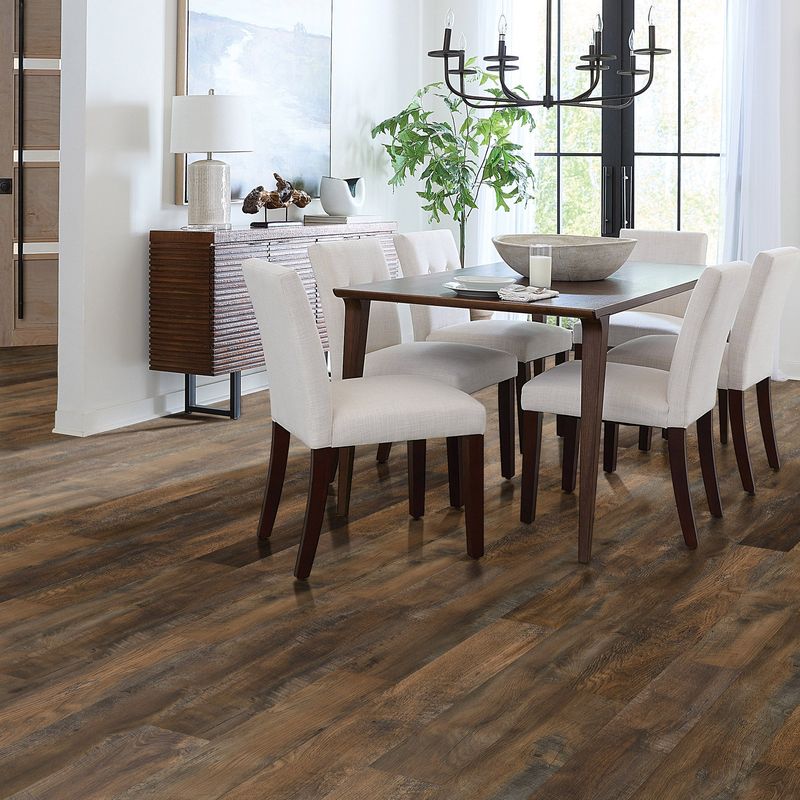 Mohawk Home Townview Oak Waterproof Laminate ^