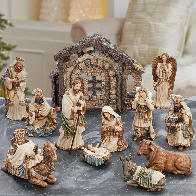 Kirkland Signature ^ Nativity Set 13 Piece