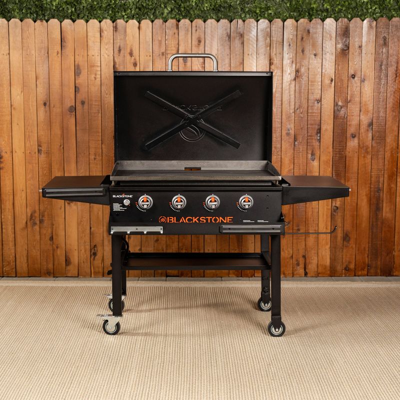 Blackstone 36in Gas Griddle W/Hinged Hood & Cover
