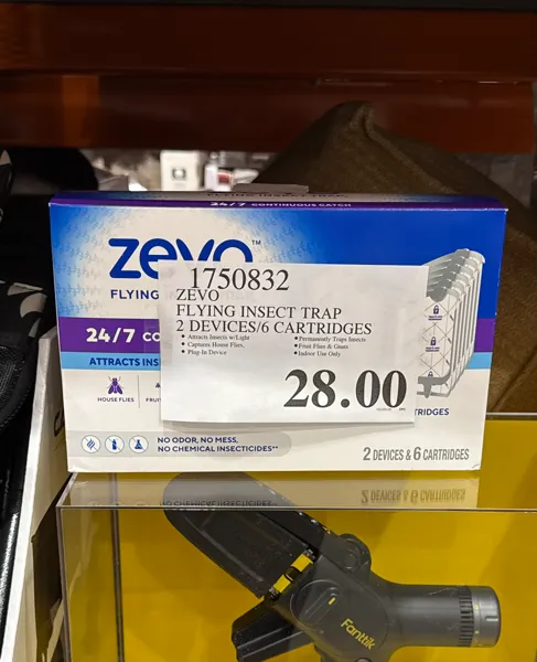 Zevo Flying Insect Trap 2 Devices / 6 Refills