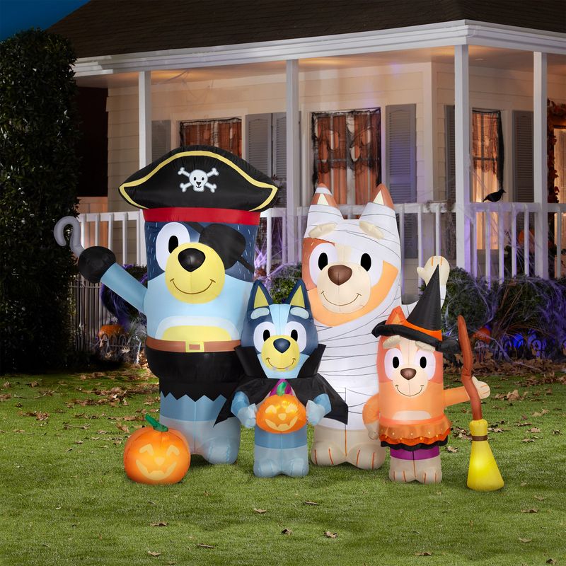 6.5' X 8' Bluey Family Halloween Inflatable