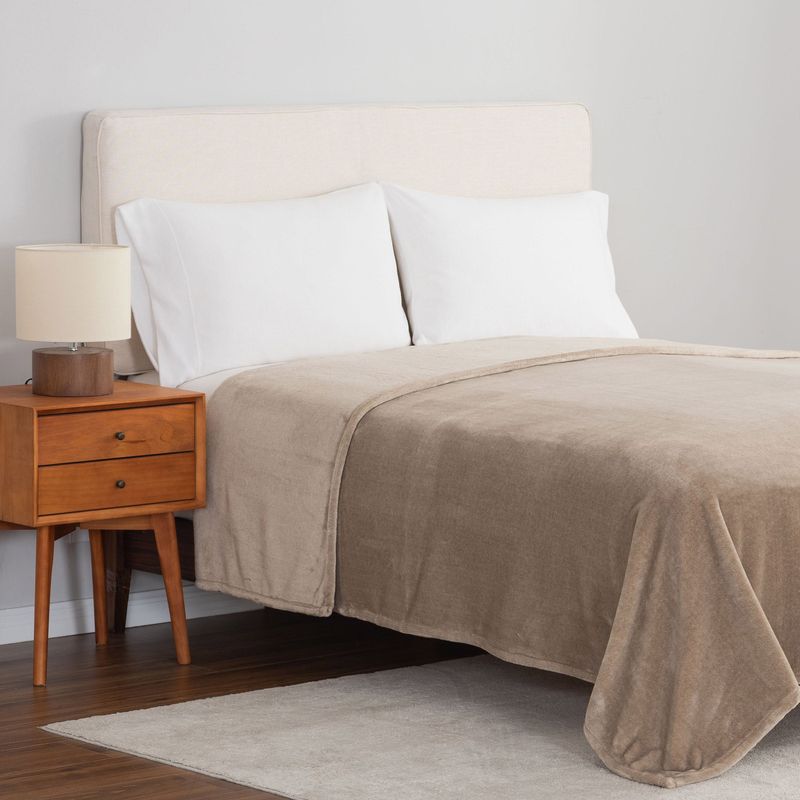 Berkshire King Plush Blanket 92¨ X 112¨