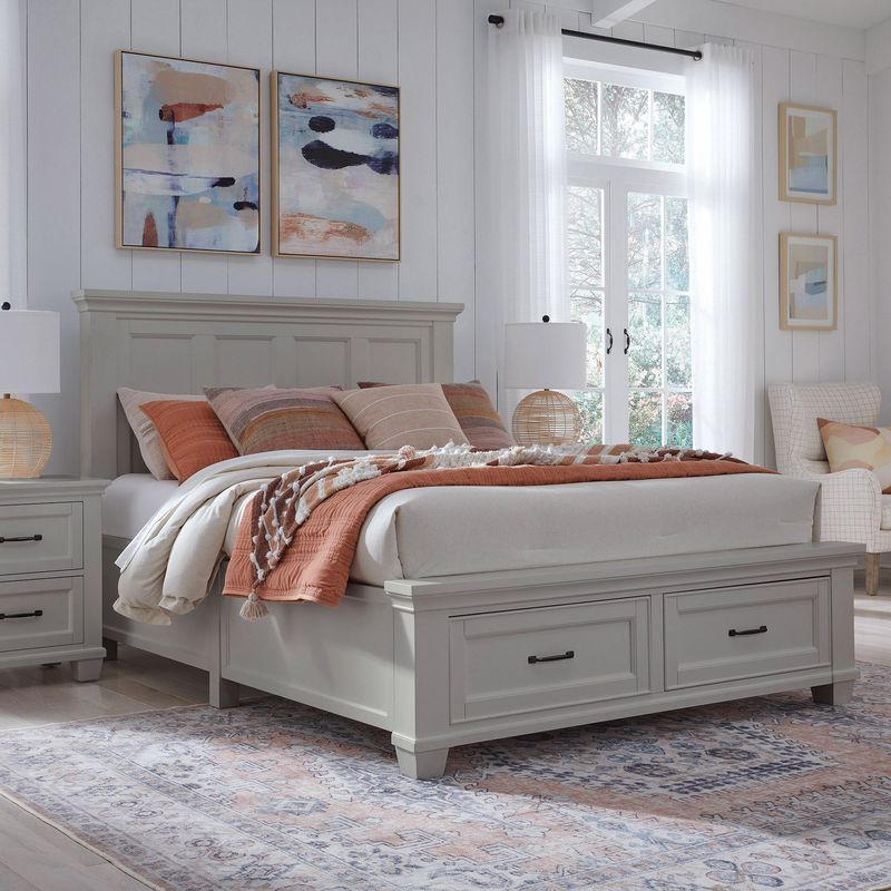 Universal Broadmoore Hughes King Bed