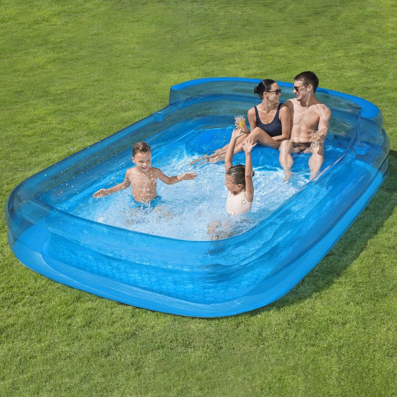 H2ogo! Family Lounge Pool