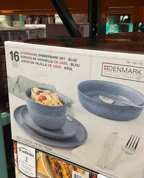 Denmark 16-Piece Kamilah Dinnerware Set