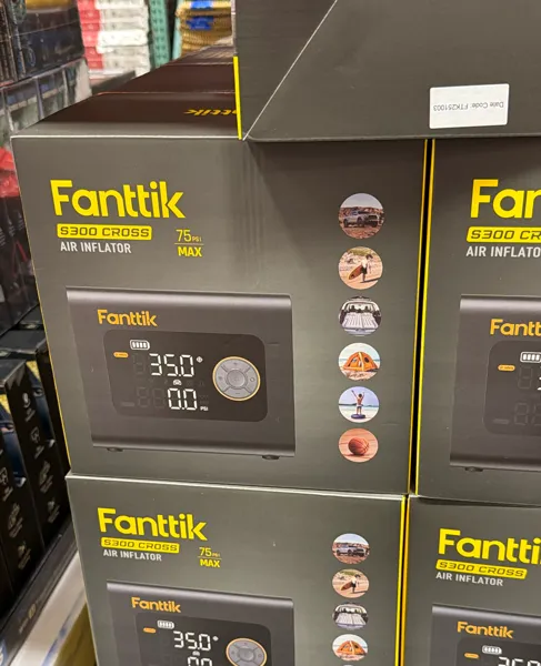 Fantik S300 Cross 4x Inflator Light And Power Bank