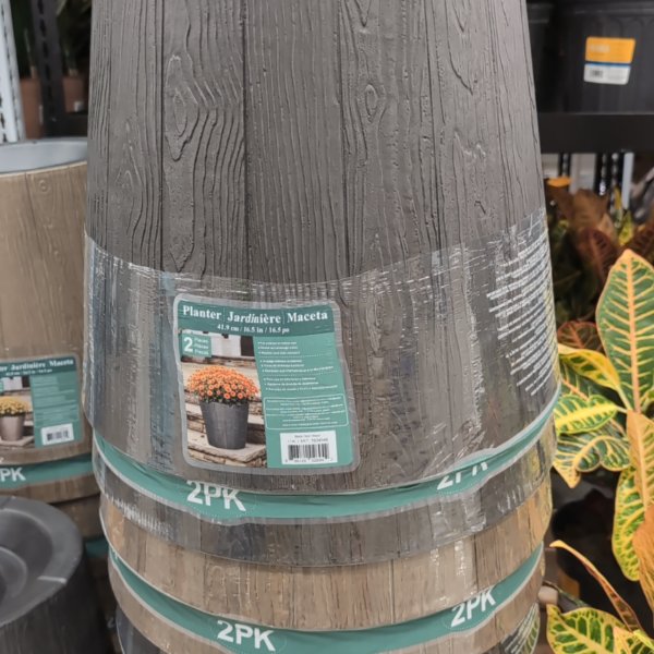 Round Wood-Look Resin Planter 2pk 16.5" Diameter