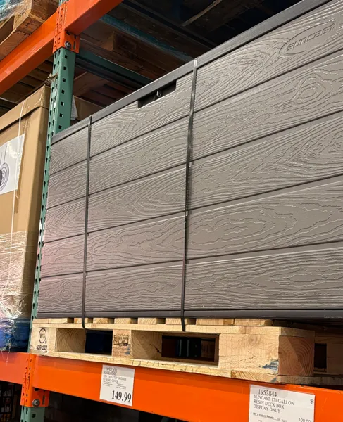 Suncast 170 Gallon Resin Deck Box