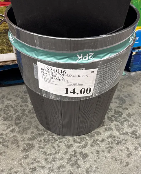 Planter 2pk Wood-Look Resin 16.5"