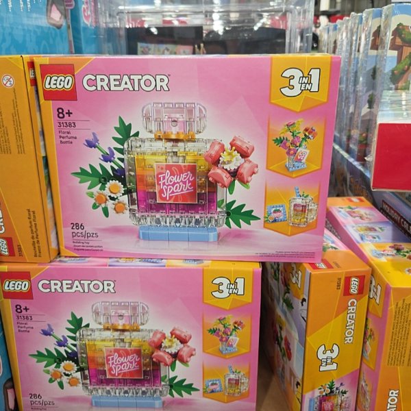 Lego Dinosaur Fossils: Triceratops