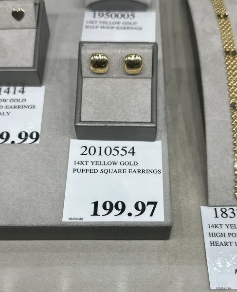 14kt Yellow Gold Puffed Square Earrings 10/04/26