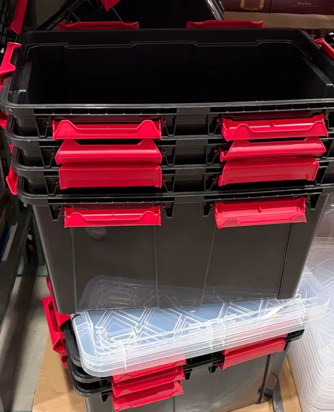 Sterilite 54 qt Gasket Box