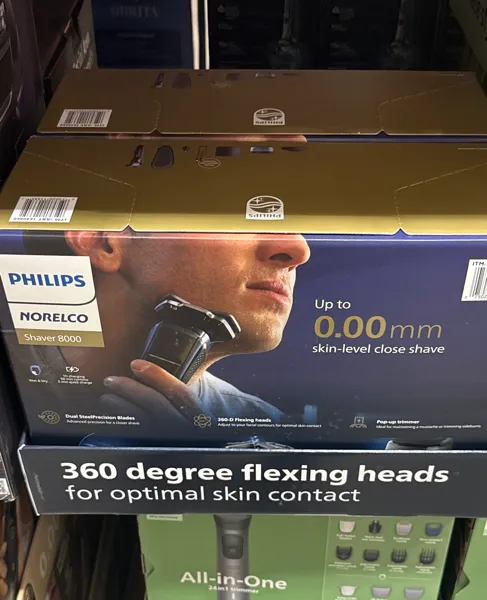 Philips Norelco Shaver 8000